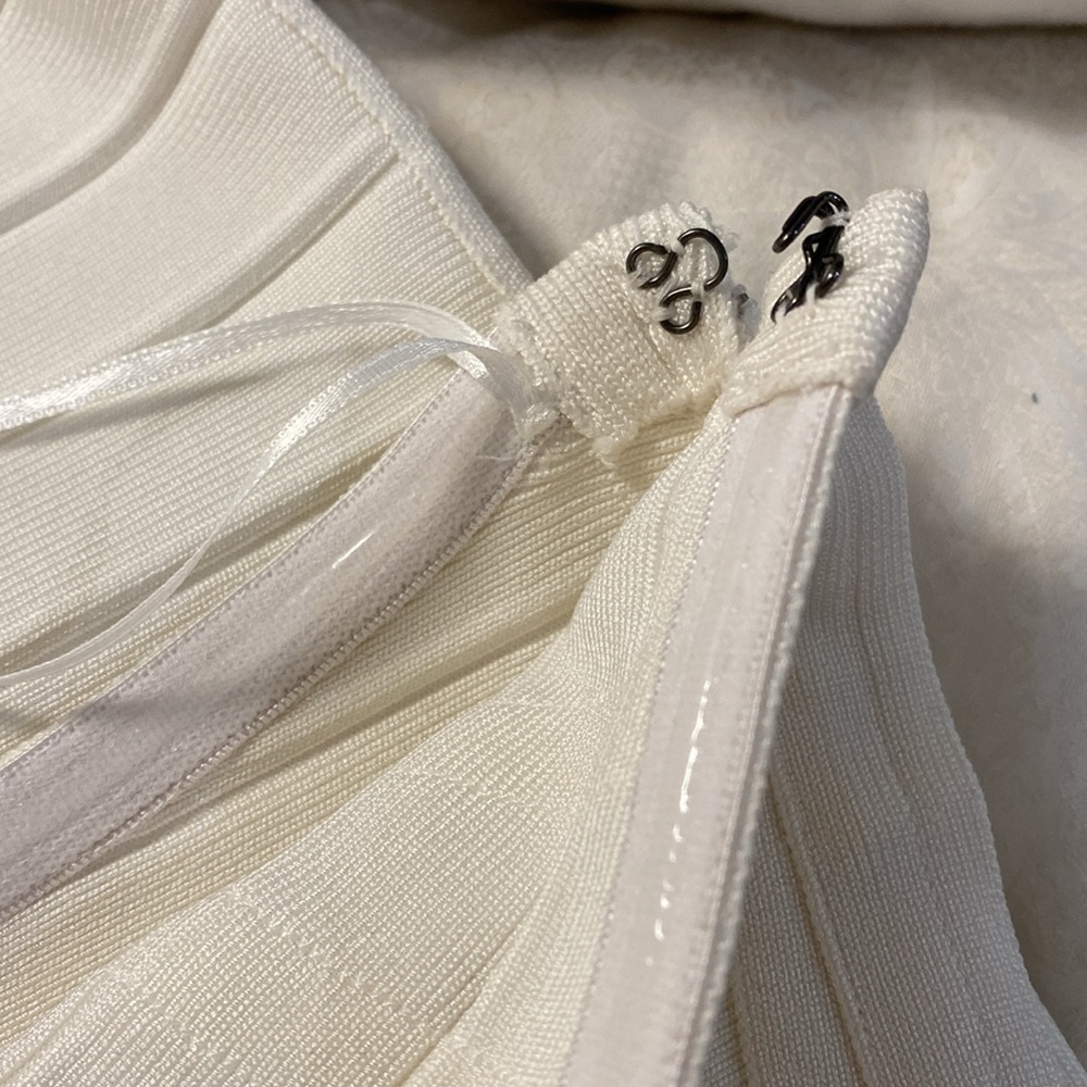 Women’s dress - Picture 10 of 11